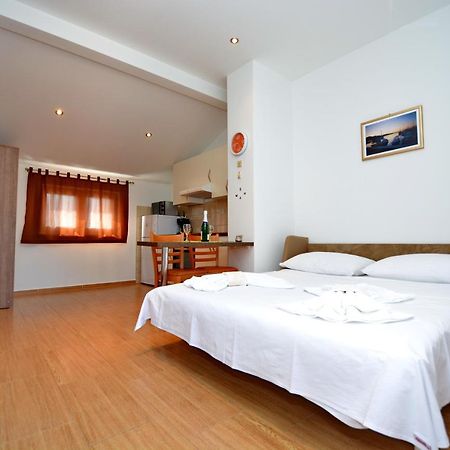 Studio Apartment Martin زادار المظهر الخارجي الصورة