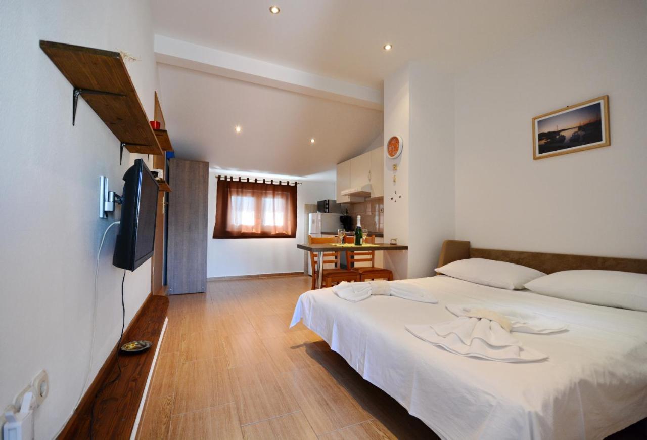 Studio Apartment Martin زادار المظهر الخارجي الصورة