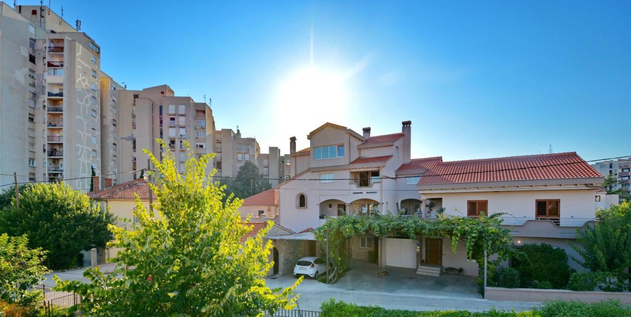 Studio Apartment Martin زادار المظهر الخارجي الصورة